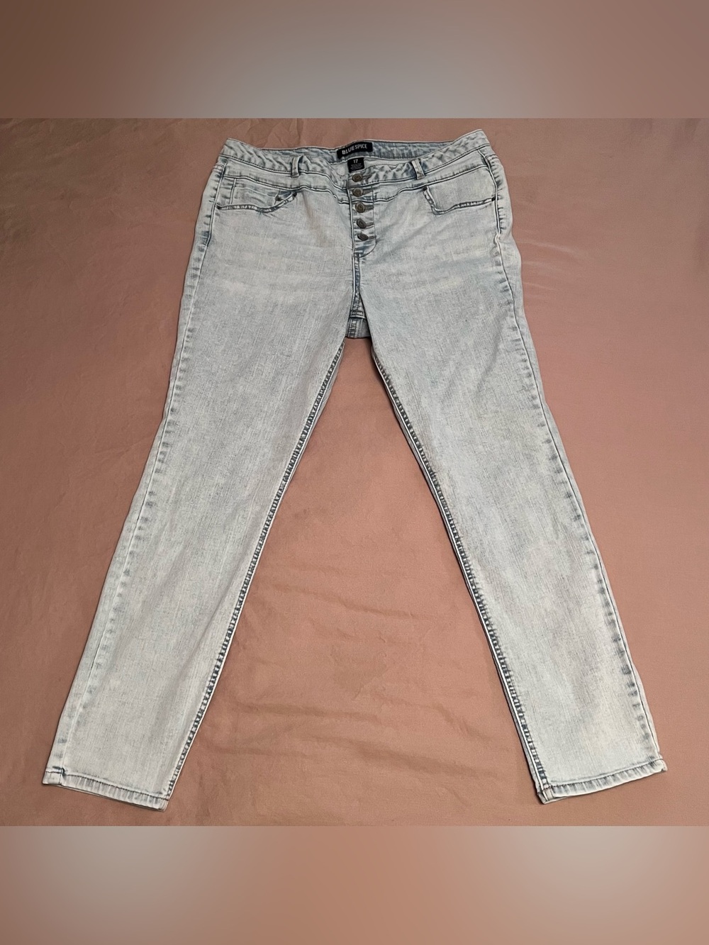 Blue Spice Woman’s Light Wash Blue Cropped Button Fly High Rise Jeans Size 17